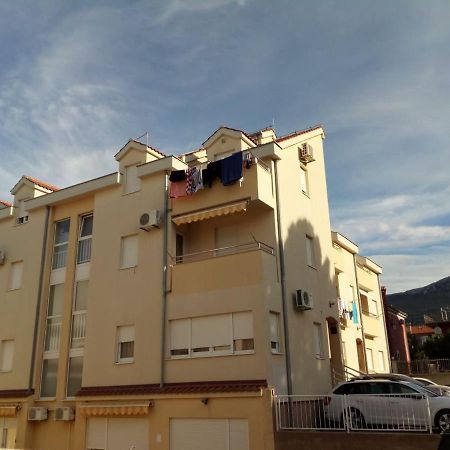 Apartment Bambino Kaštela エクステリア 写真